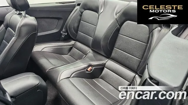 FORD Cabriolet 2021 — photo 12 sur 20