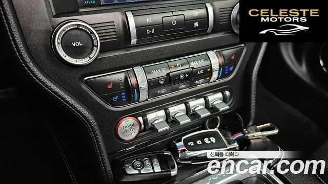 FORD Cabriolet 2021 — photo 18 sur 20