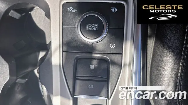 FORD 62.3 Limited 4WD 2022 — photo 16 sur 26