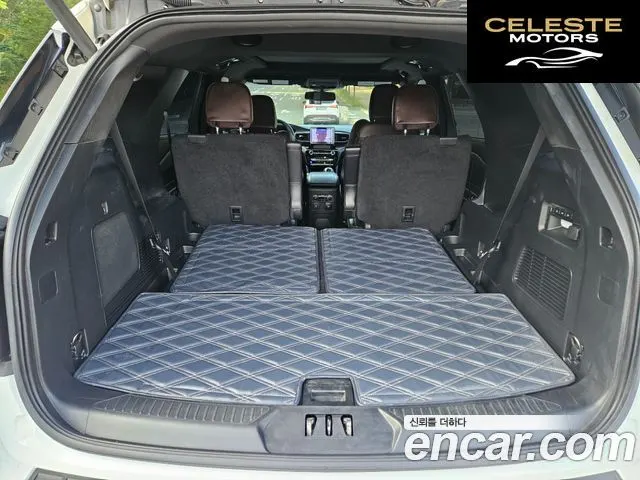 FORD 63.0 4WD 2023 — photo 14 sur 26