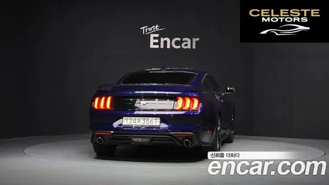 FORD Coupé 2020 — photo 4 sur 20
