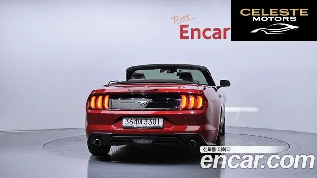 FORD Cabriolet 2021 — photo 4 sur 20
