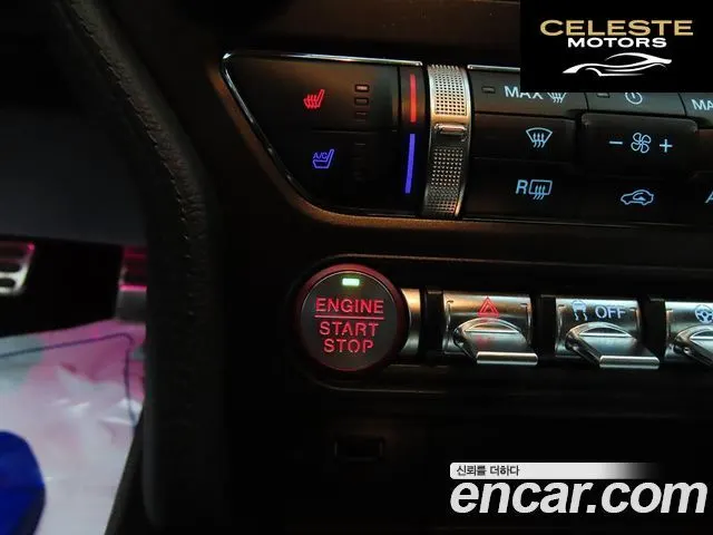 FORD Cabriolet 2019 — photo 16 sur 26