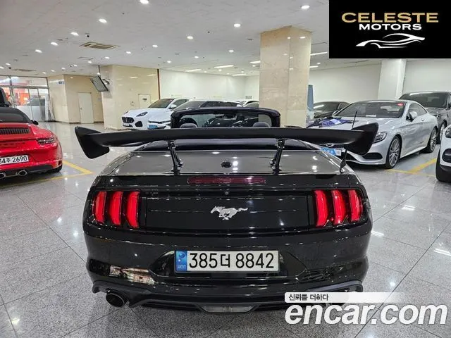 FORD Cabriolet 2019 — photo 4 sur 26