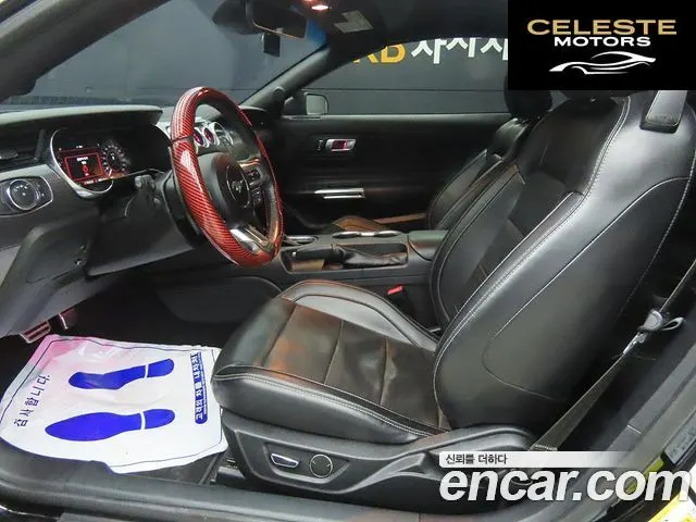 FORD Cabriolet 2019 — photo 5 sur 26