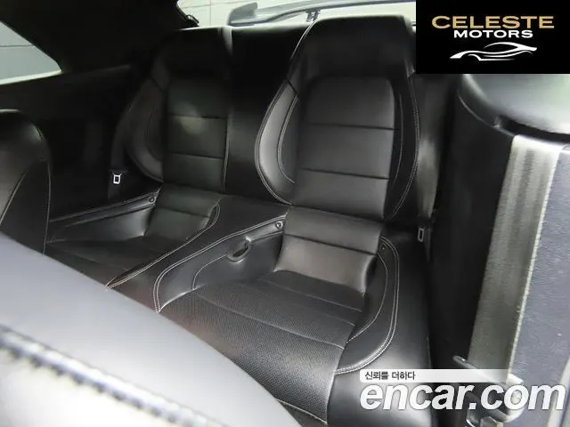 FORD Cabriolet 2019 — photo 6 sur 26