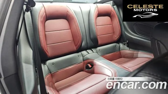 FORD 72.3 Premium Coupé 2024 — photo 12 sur 20
