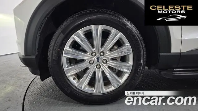 FORD 62.3 Limited 4WD 2022 — photo 4 sur 20