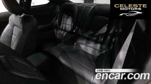 FORD Coupé 2017 — photo 12 sur 20