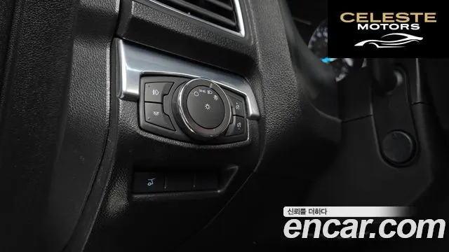 FORD 2.3 Limited 4WD 2018 — photo 14 sur 20