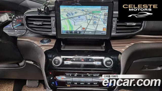 FORD 62.3 Limited 4WD 2022 — photo 15 sur 20