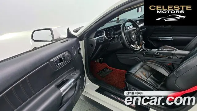 FORD Coupé 2019 — photo 10 sur 20