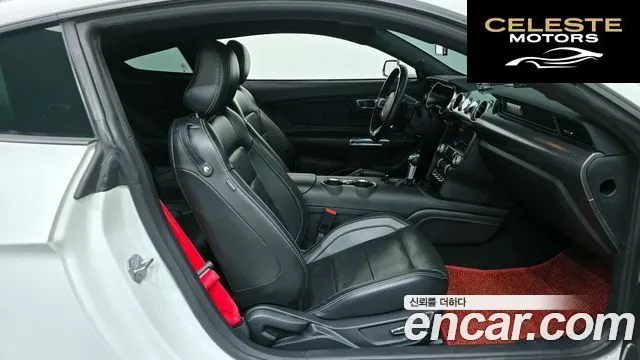 FORD Coupé 2019 — photo 11 sur 20
