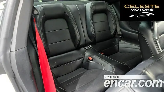 FORD Coupé 2019 — photo 12 sur 20