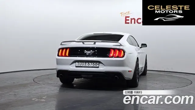FORD Coupé 2019 — photo 4 sur 20