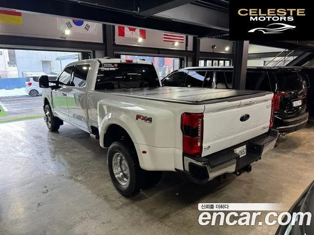 FORD F350 7.3 2023 — photo 2 sur 26