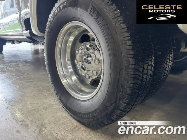 FORD F350 7.3 2023 — photo 5 sur 26