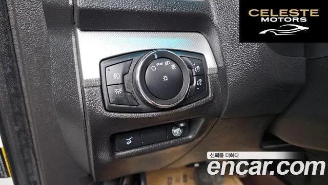 FORD 2.0 2WD 2014 — photo 13 sur 20
