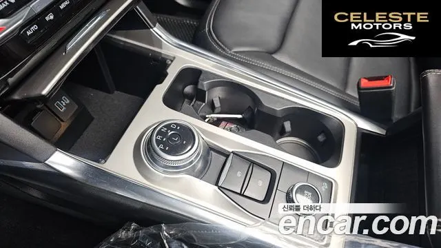 FORD 62.3 Limited 4WD 2021 — photo 9 sur 20