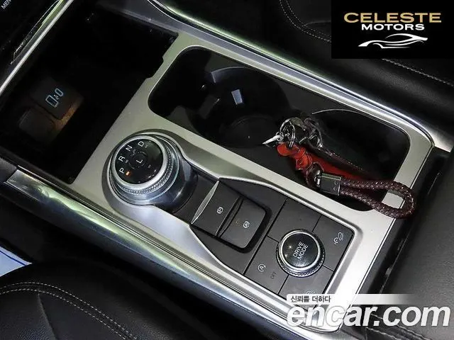 FORD 62.3 Limited 4WD 2022 — photo 12 sur 26