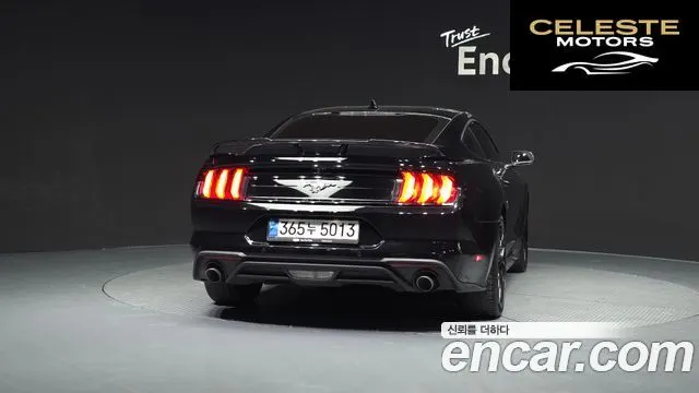 FORD Coupé 2022 — photo 4 sur 20
