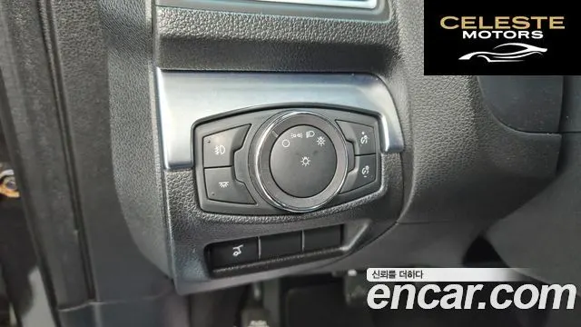 FORD 2.3 Limited 4WD 2019 — photo 14 sur 26