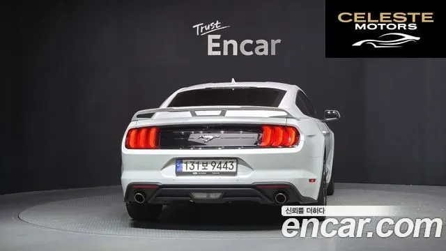 FORD Coupé 2023 — photo 4 sur 26