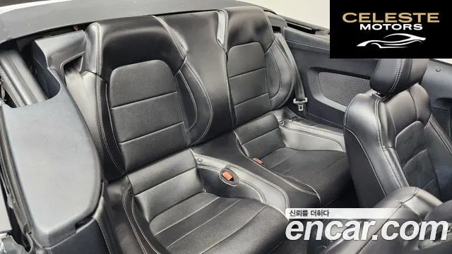 FORD Cabriolet 2019 — photo 12 sur 20