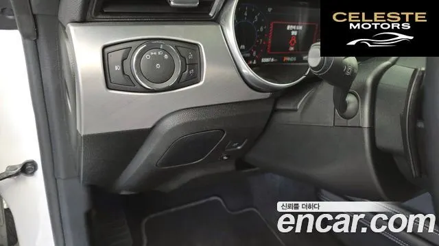 FORD Coupé 2023 — photo 18 sur 26