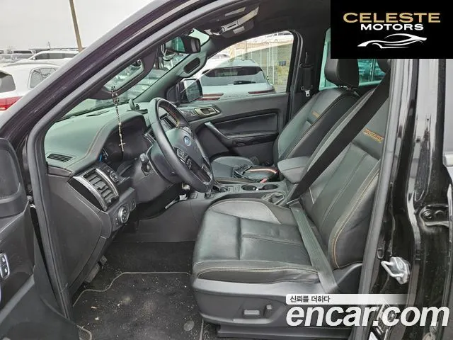 FORD 32.0 2021 — photo 10 sur 25