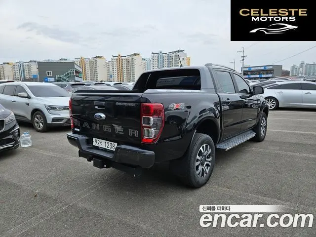 FORD 32.0 2021 — photo 2 sur 25