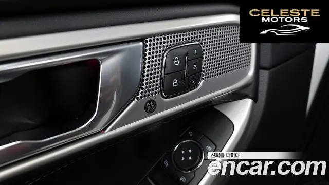 FORD 62.3 Limited 4WD 2021 — photo 17 sur 20