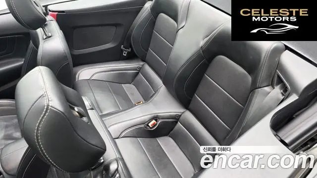 FORD Cabriolet 2018 — photo 12 sur 26