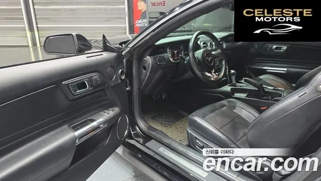FORD Coupé 2019 — photo 11 sur 20