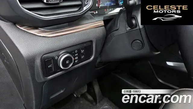 FORD 62.3 Limited 4WD 2023 — photo 16 sur 20