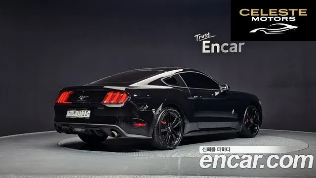 FORD Coupé 2016 — photo 2 sur 20