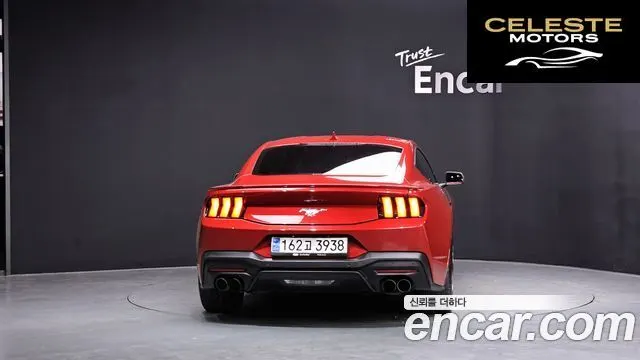 FORD 72.3 Premium Coupé 2024 — photo 3 sur 20
