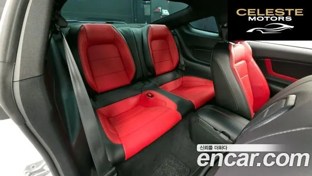 FORD Coupé 2023 — photo 11 sur 20