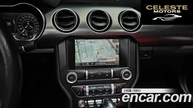 FORD Cabriolet 2021 — photo 14 sur 26