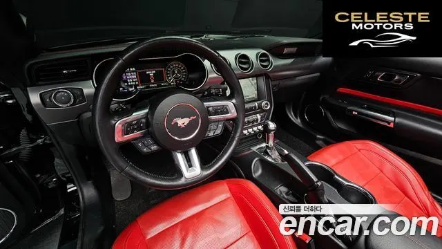 FORD Cabriolet 2021 — photo 7 sur 26