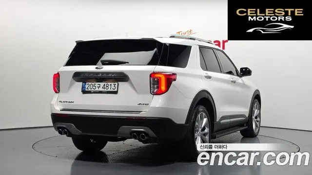 FORD 63.0 4WD 2022 — photo 2 sur 20