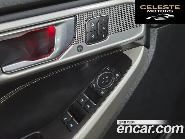 FORD 62.3 Limited 4WD 2022 — photo 15 sur 26