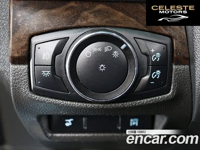 FORD 3.5 Limited 4WD 2014 — photo 17 sur 26