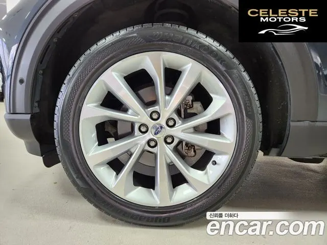 FORD 63.0 4WD 2022 — photo 5 sur 26