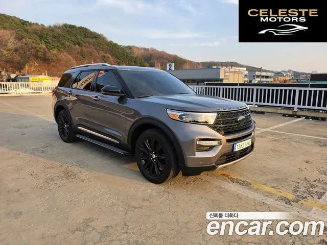 FORD 63.3 Limited 4WD 2022 — photo 3 sur 26