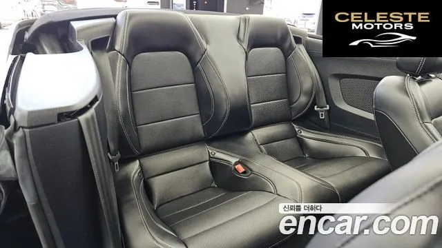 FORD Cabriolet 2019 — photo 12 sur 20