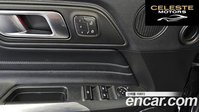 FORD Cabriolet 2019 — photo 18 sur 20