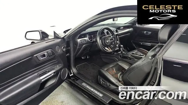 FORD Coupé 2019 — photo 10 sur 20