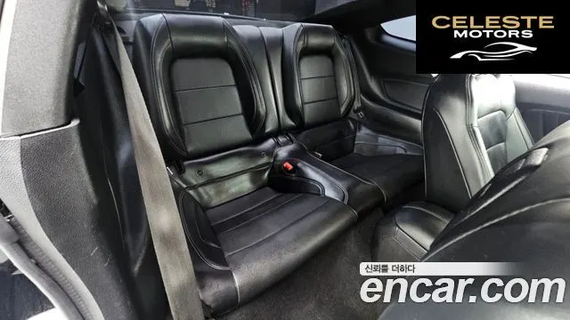 FORD Coupé 2019 — photo 12 sur 20