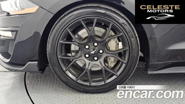 FORD Coupé 2019 — photo 5 sur 20